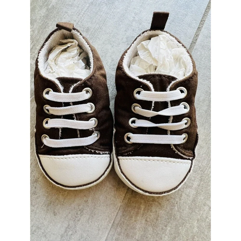 OLD NAVY Baby Boy Brown Soft Sole Crib Shoes Sneakers NEW Size 3 6-12m Slip on
